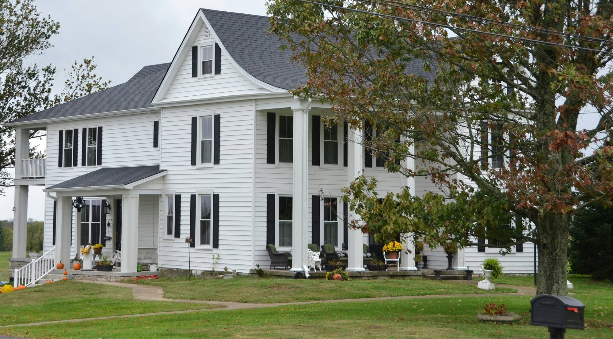 A Connecticut home in autumn